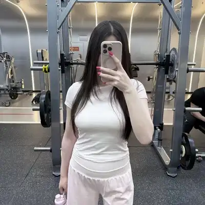 曾泽静